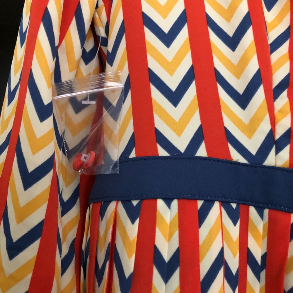 Colorful dress - Picture 2 of 2